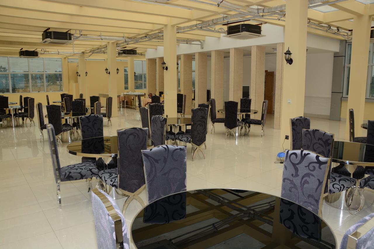 Hotel Amaritsah Brazzaville Ngoại thất bức ảnh