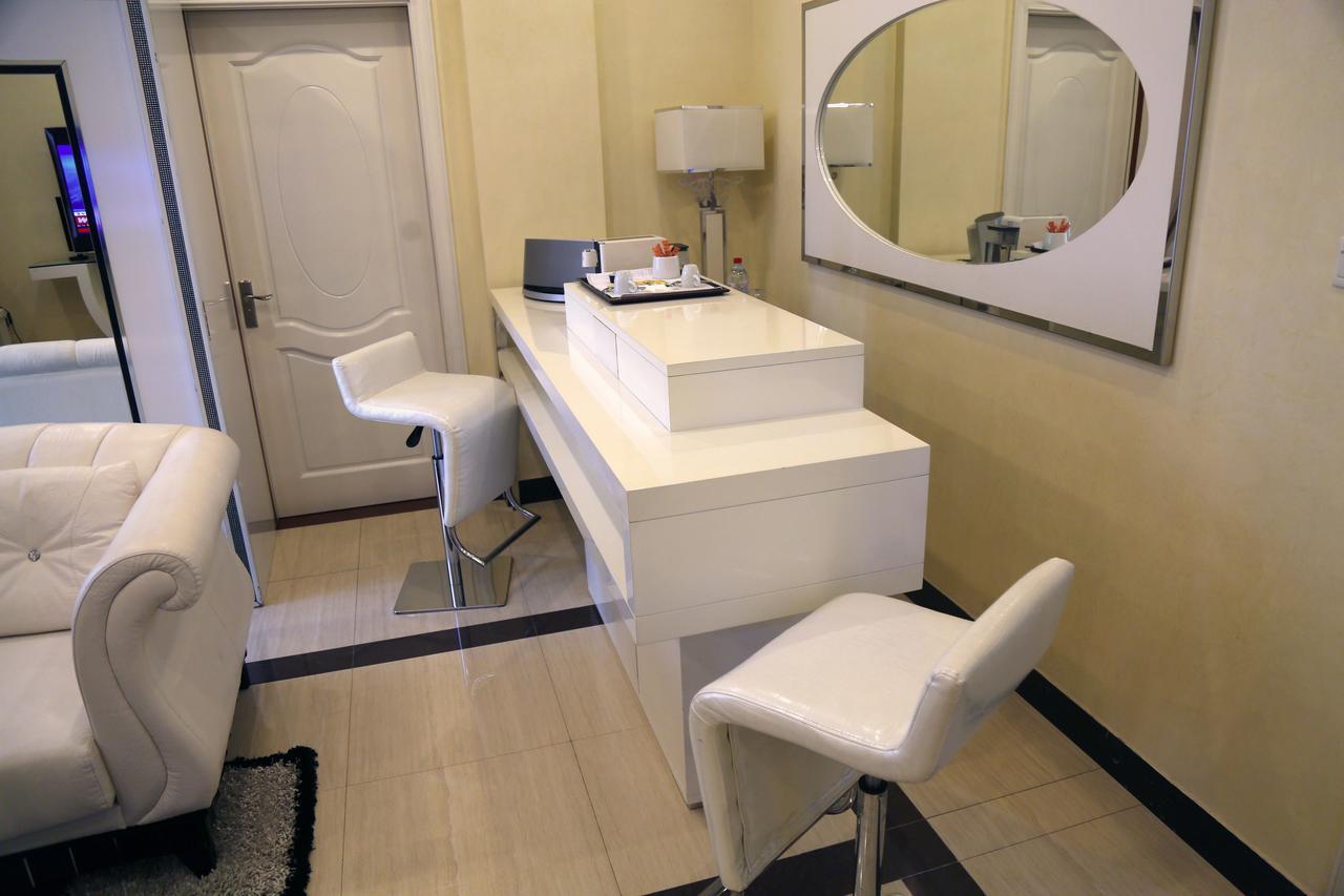 Hotel Amaritsah Brazzaville Ngoại thất bức ảnh