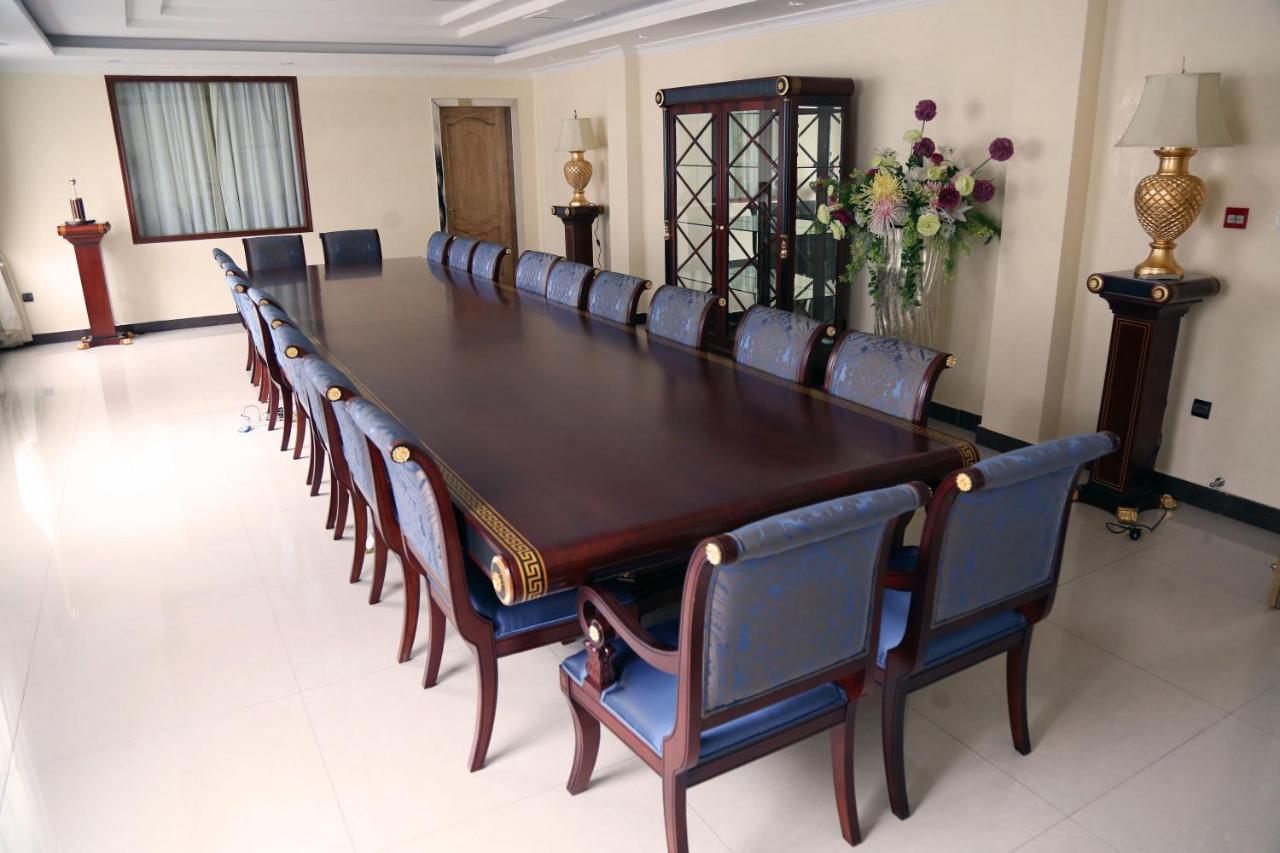 Hotel Amaritsah Brazzaville Ngoại thất bức ảnh
