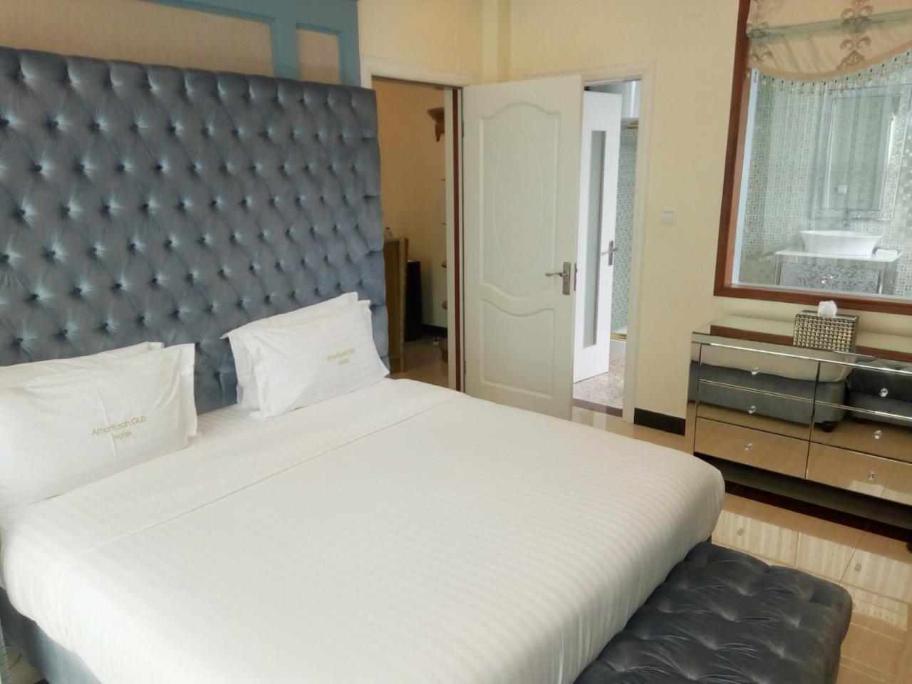 Hotel Amaritsah Brazzaville Ngoại thất bức ảnh