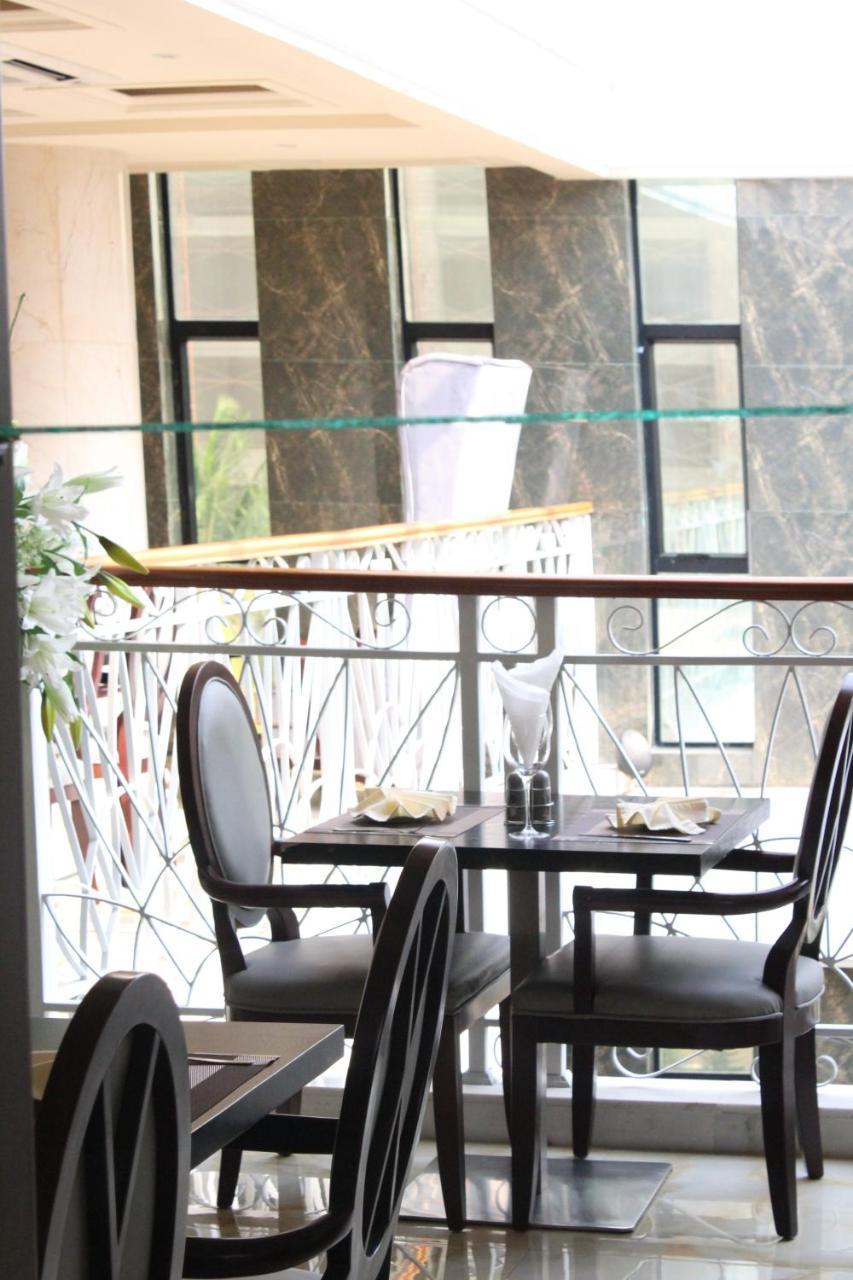 Hotel Amaritsah Brazzaville Ngoại thất bức ảnh