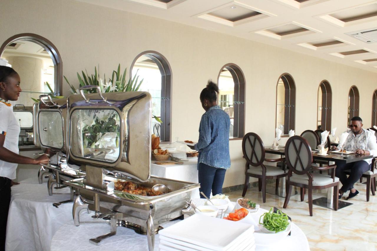 Hotel Amaritsah Brazzaville Ngoại thất bức ảnh