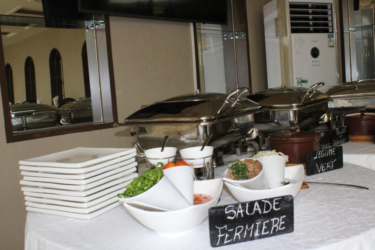 Hotel Amaritsah Brazzaville Ngoại thất bức ảnh