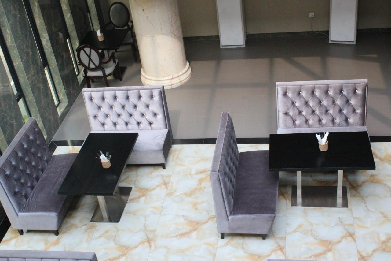 Hotel Amaritsah Brazzaville Ngoại thất bức ảnh
